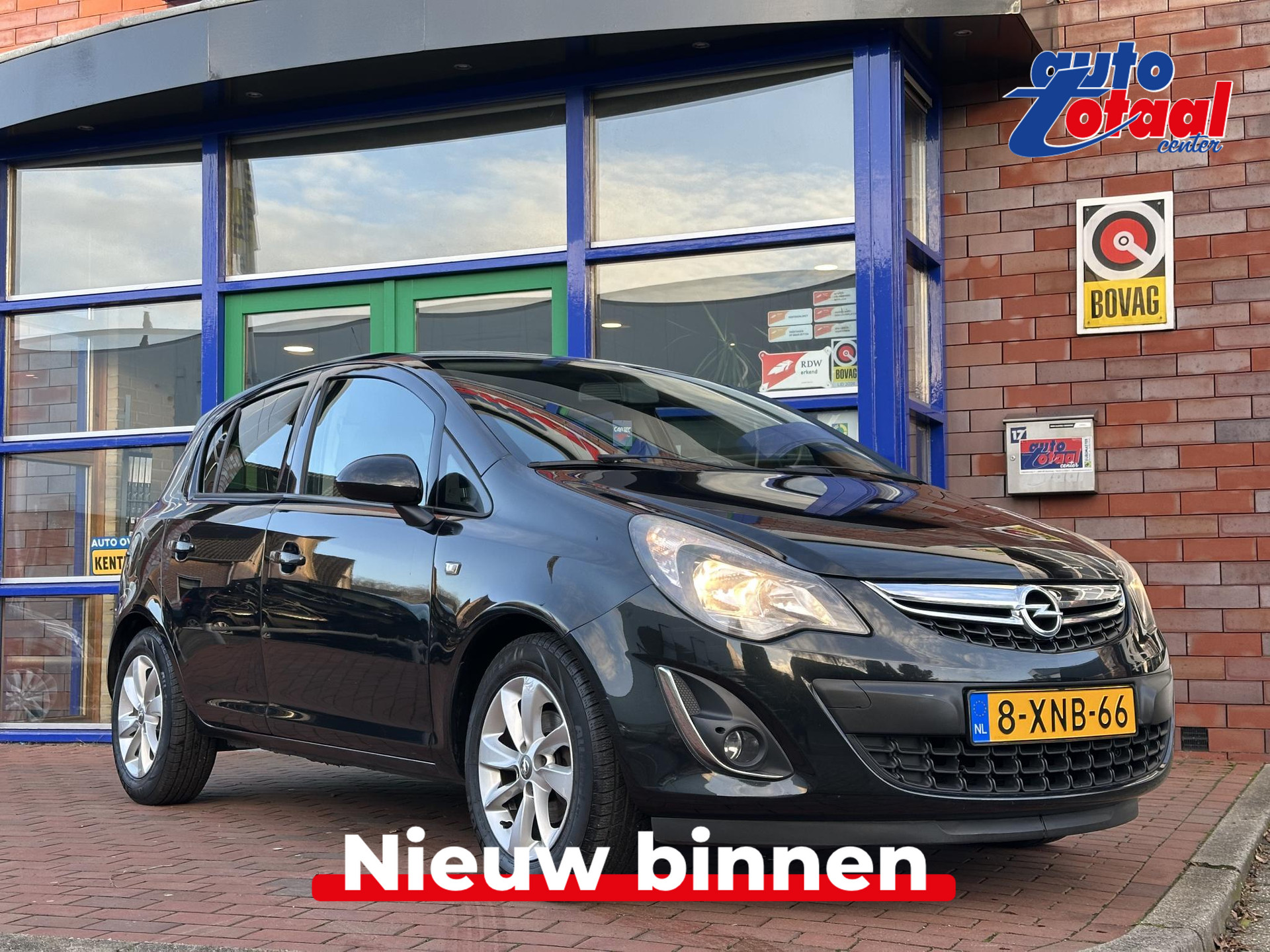 Opel Corsa 1.2-16V Design Edition 50319184-0.jpg | Auto Totaal Center
