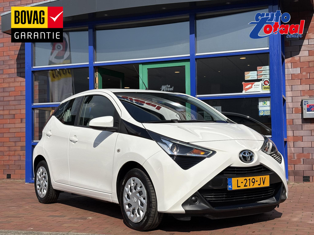 Toyota Aygo 1.0 VVT-i x-play 52881239-0.jpg | Auto Totaal Center