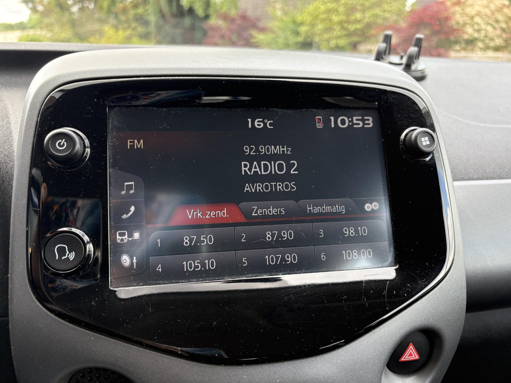 Toyota Aygo 1.0 VVT-i x-play 53422711-15.jpg | Auto Totaal Center