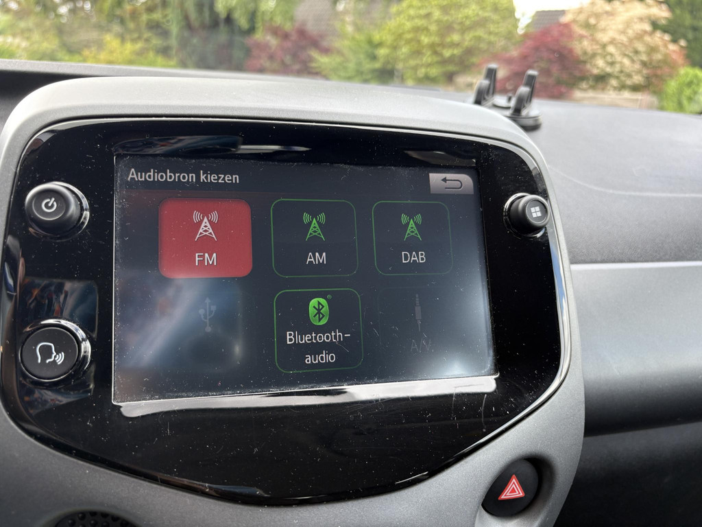 Toyota Aygo 1.0 VVT-i x-play 53422711-16.jpg | Auto Totaal Center