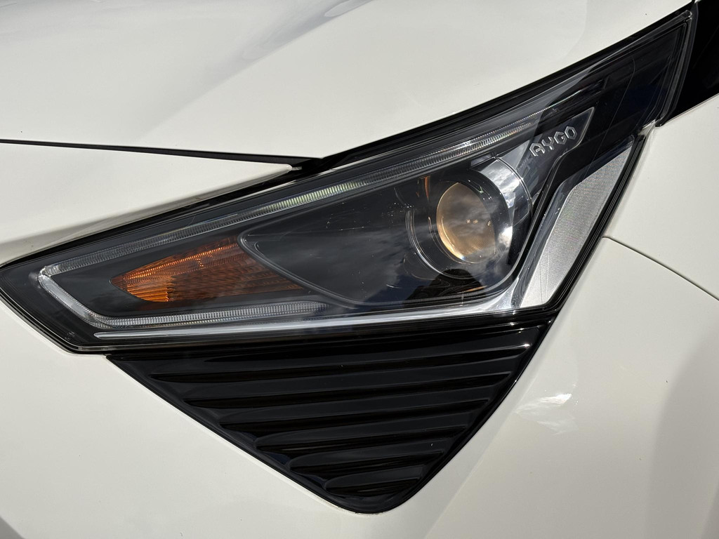 Toyota Aygo 1.0 VVT-i x-play 53422711-8.jpg | Auto Totaal Center