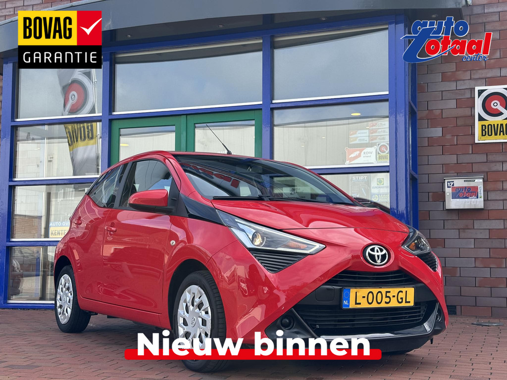 Toyota Aygo 1.0 VVT-i x-play 54215724-0.jpg | Auto Totaal Center