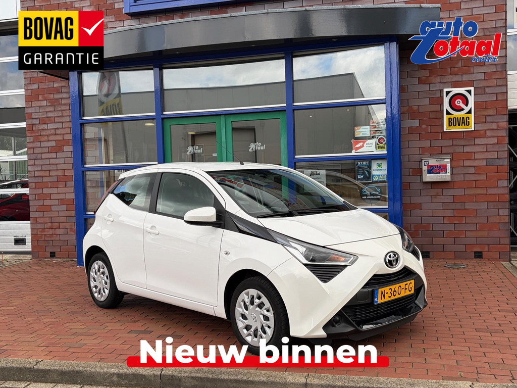 Toyota Aygo 1.0 VVT-i x-play 56482719-0.jpg | Auto Totaal Center