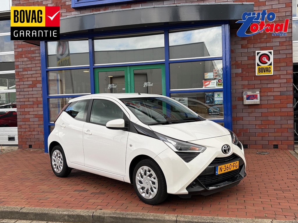 Toyota Aygo 1.0 VVT-i x-play 56482719-0.jpg | Auto Totaal Center