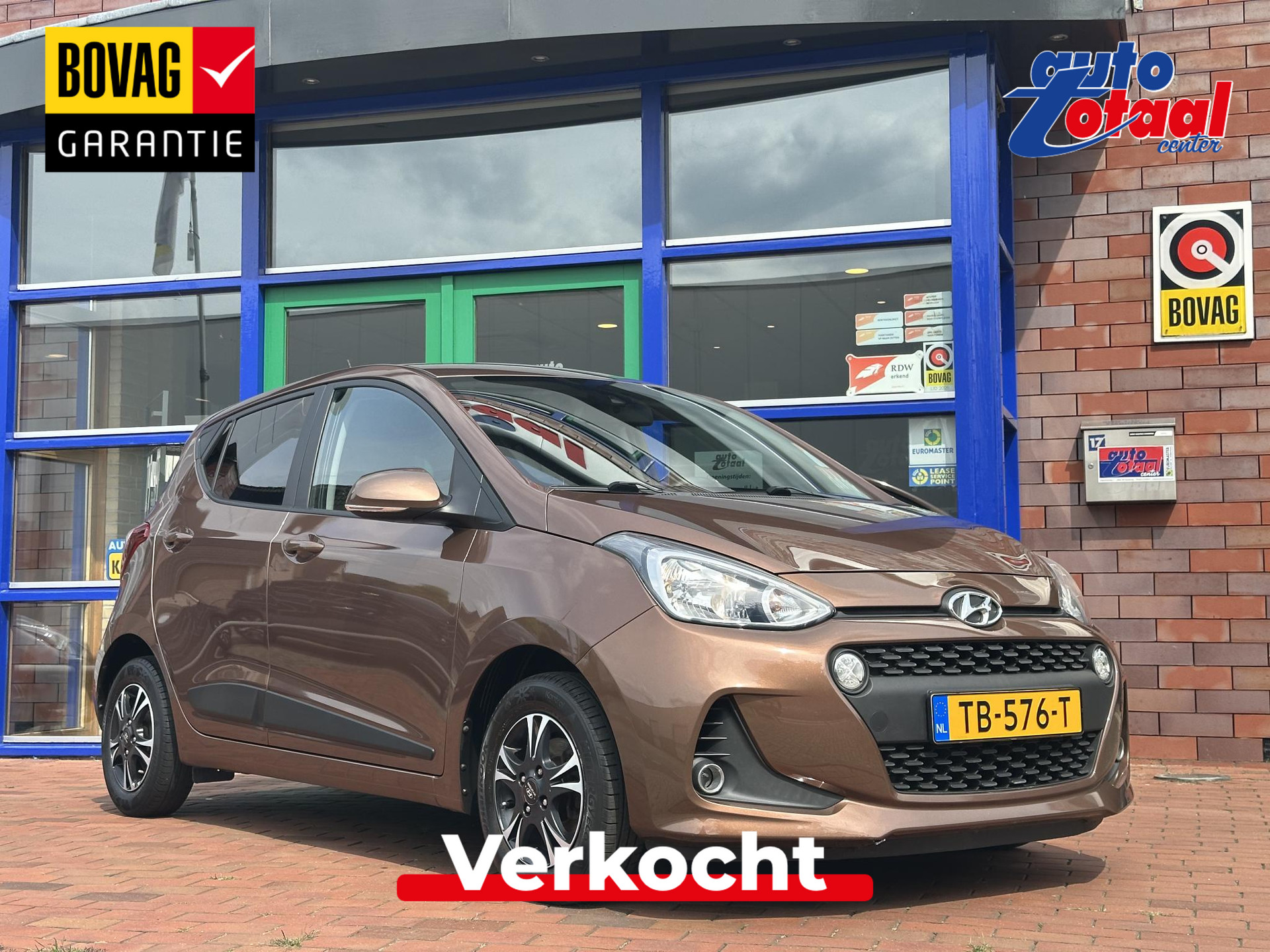 Hyundai i10 1.0i i-Premium 47099347-0.jpg | Auto Totaal Center